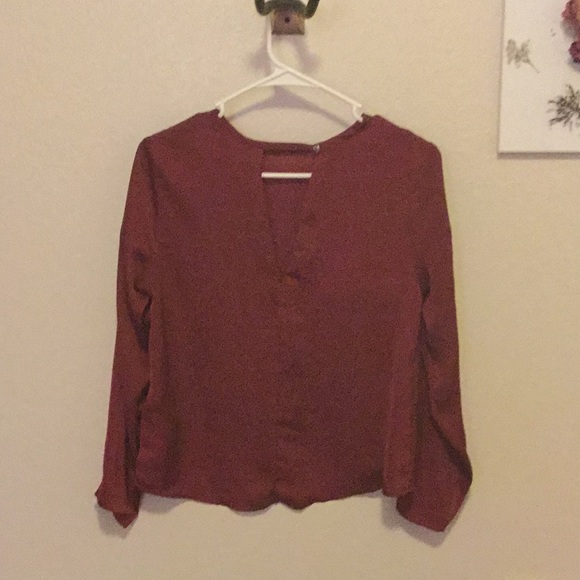 Tops - Picture 2 of 3